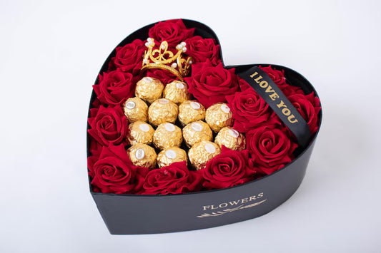 Caja de corazón de rosas y bombones