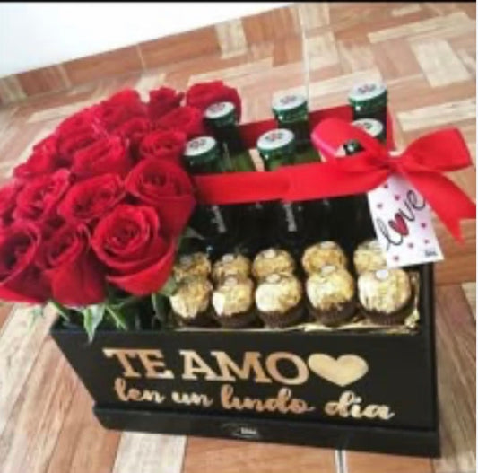 Caja de bombones y rosas