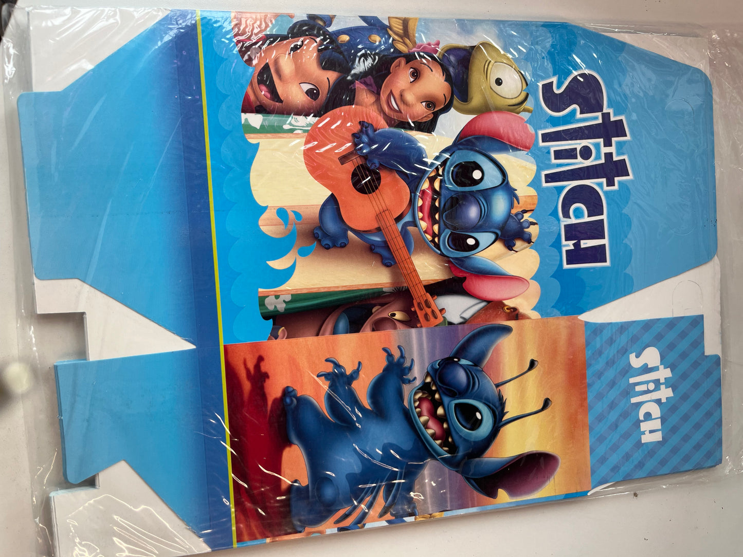 Caja sorpresas stitch