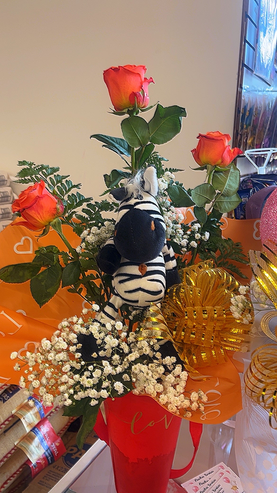Arreglo de Rosas y Peluche