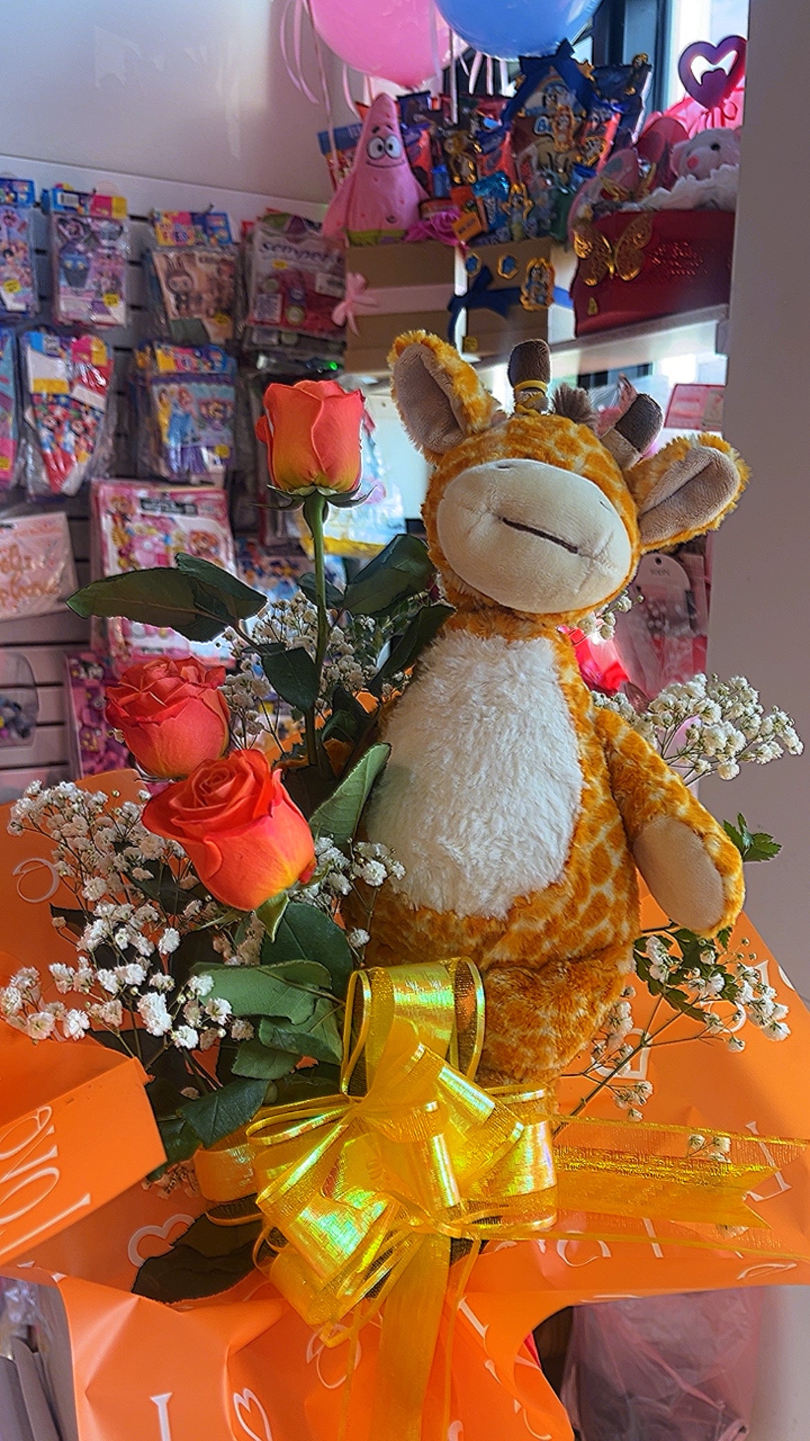 Arreglo de Rosas y Peluche